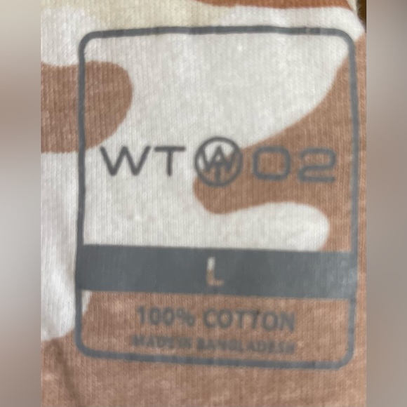 WTO2 Cream T-Shirt With Brown Camo Pocket Men Size Large - Picture 6 of 6